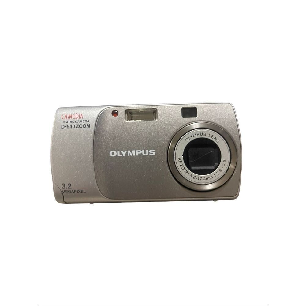 Olympus Silver CAMEDIA D-540 Zoom 3.2MP Digital Camera